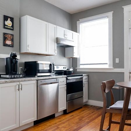 Updated 3 Bedroom Unit With Balcony! Cape Girardeau Kültér fotó