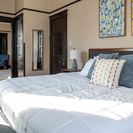 Updated 3 Bedroom Unit With Balcony! Cape Girardeau Kültér fotó
