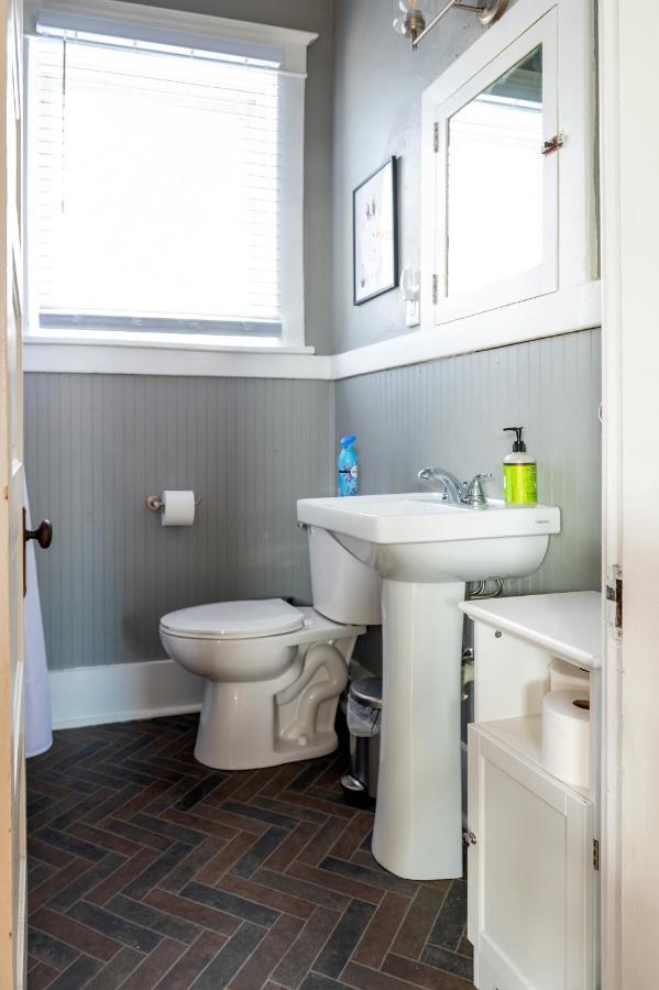 Updated 3 Bedroom Unit With Balcony! Cape Girardeau Kültér fotó
